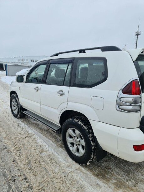Toyota Land Cruiser Prado J120, 7 мест, 2009 г.