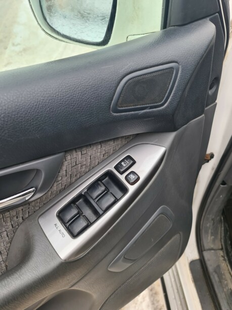 Toyota Land Cruiser Prado J120, 7 мест, 2009 г.