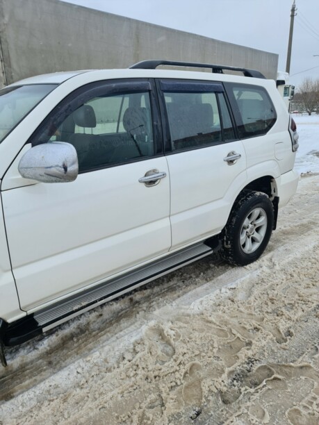 Toyota Land Cruiser Prado J120, 7 мест, 2009 г.