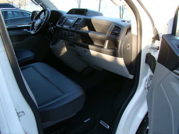 Volkswagen Caravelle T6, 2017 г.