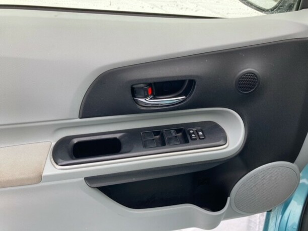 Toyota Prius C I, 2014 г.