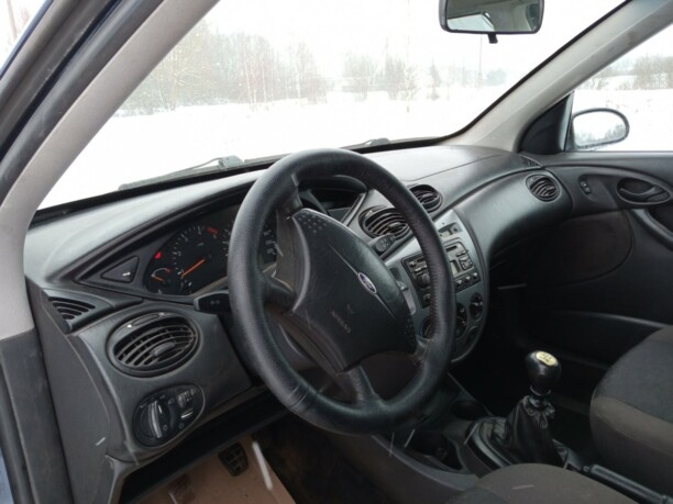 Ford Focus I · Рестайлинг, 2001 г.