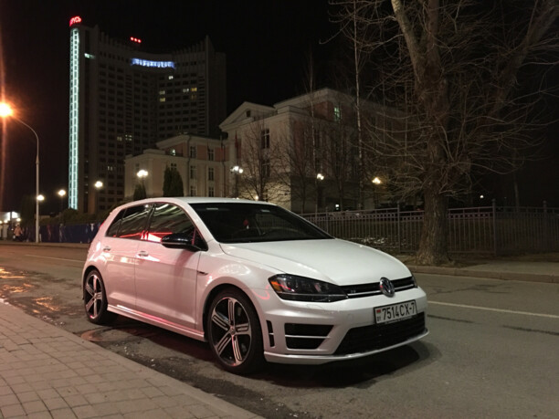 Volkswagen Golf R VII, 2015 г.