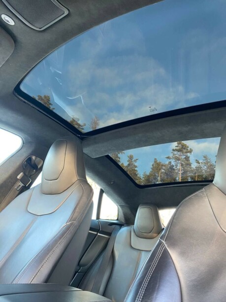 Tesla Model S I, 2015 г.