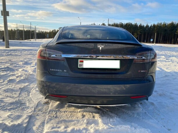 Tesla Model S I, 2015 г.