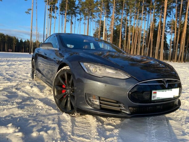Tesla Model S I, 2015 г.