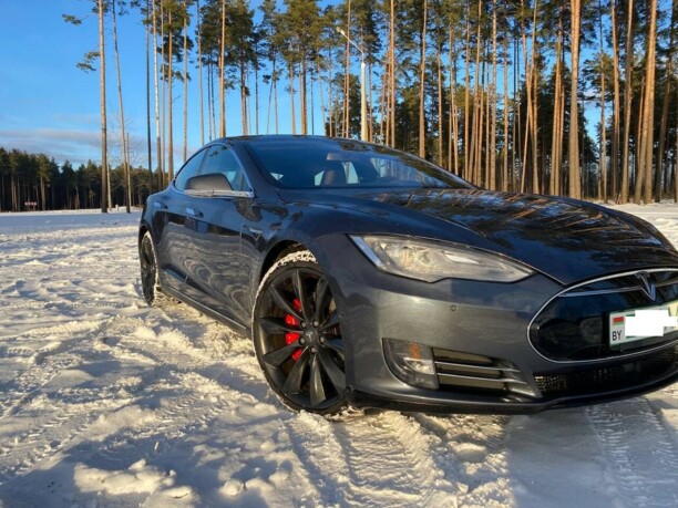 Tesla Model S I, 2015 г.