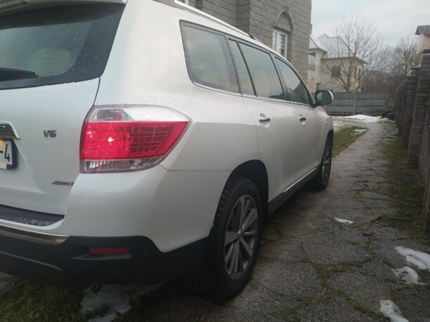 Toyota Highlander II (XU40) · Рестайлинг, 7 мест, 2013 г.