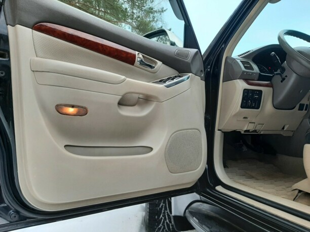 Toyota Land Cruiser Prado J120, 7 мест, 2007 г.