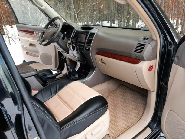 Toyota Land Cruiser Prado J120, 7 мест, 2007 г.