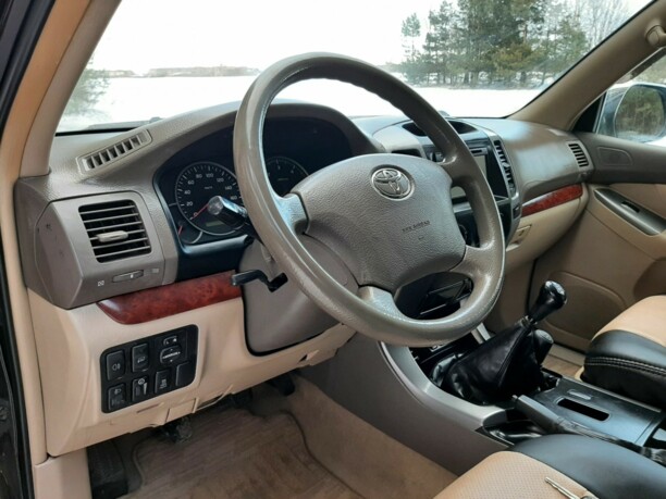 Toyota Land Cruiser Prado J120, 7 мест, 2007 г.