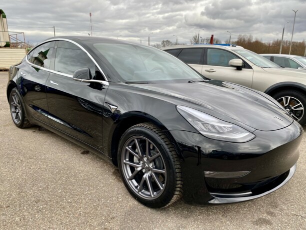 Tesla Model 3, 2018 г.