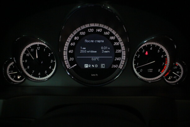 Mercedes-Benz E-Класс W212, S212, C207, A207, 2010 г.