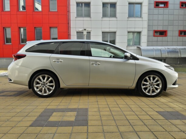 Toyota Auris II (E180) · Рестайлинг, 2018 г.