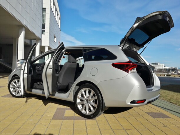 Toyota Auris II (E180) · Рестайлинг, 2018 г.