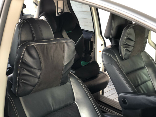 Toyota Sienna III (XL30), 7 мест, 2017 г.