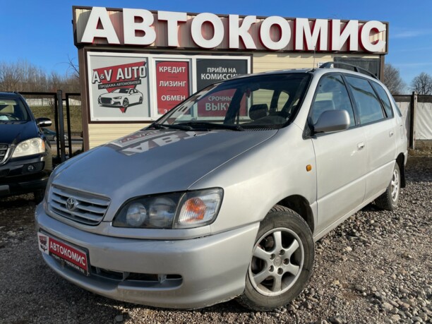 Toyota Picnic, 2000 г.