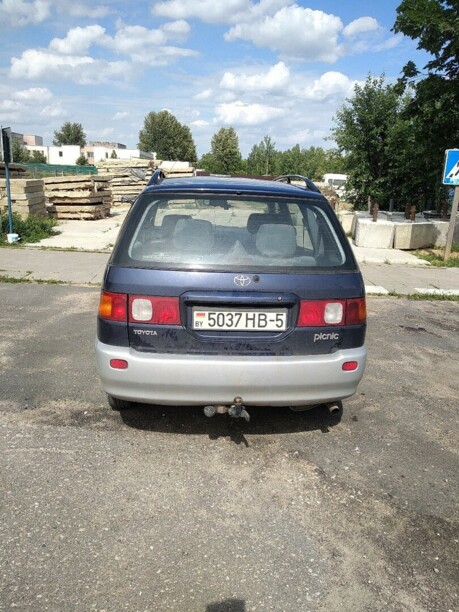 Toyota Picnic I, 7 мест, 1998 г.