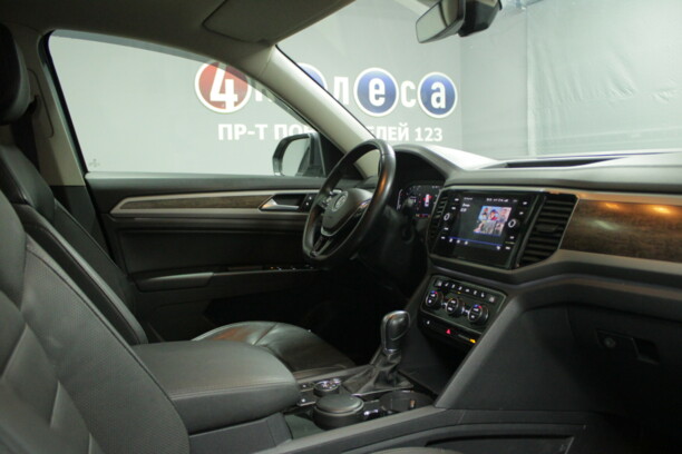 Volkswagen Teramont, 7 мест, 2019 г.