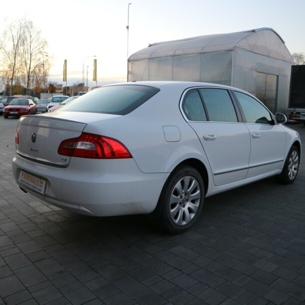 Skoda Superb II, 2011 г.