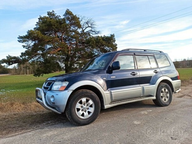 Mitsubishi Pajero III, 7 мест, 2003 г.