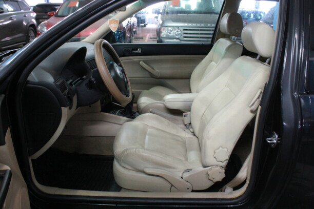 Volkswagen Golf IV, 2001 г.