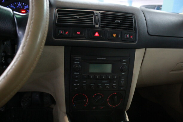 Volkswagen Golf IV, 2001 г.