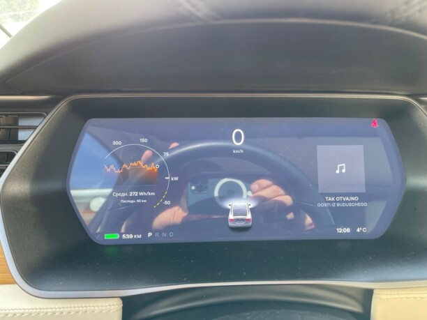 Tesla Model X, 7 мест, 2018 г.