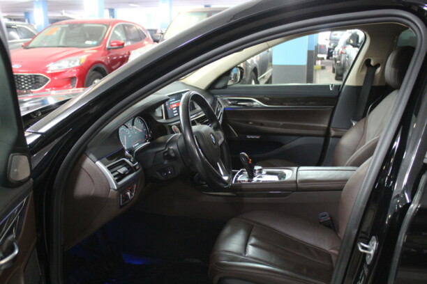 BMW 7 серия G11, 2017 г.