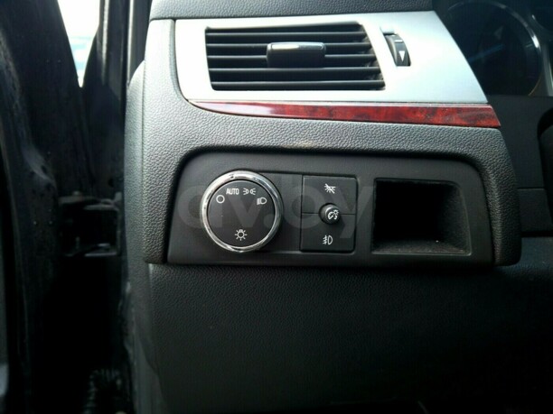 Cadillac Escalade III, 7 мест, 2011 г.