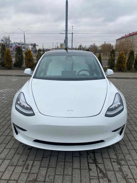 Tesla Model 3, 2020 г.