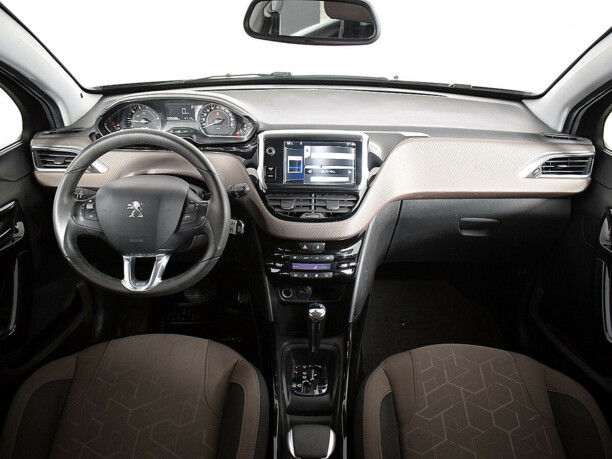 Peugeot 2008 I · Рестайлинг, 2017 г.