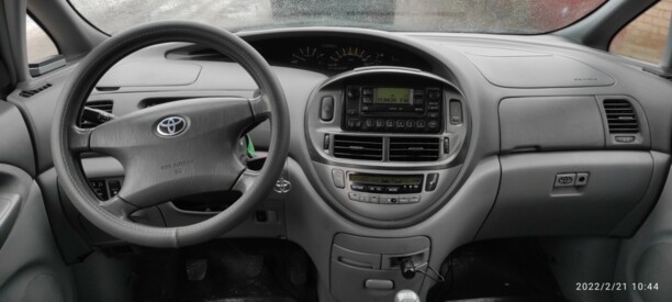 Toyota Previa II (XR30, XR40), 7 мест, 2002 г.
