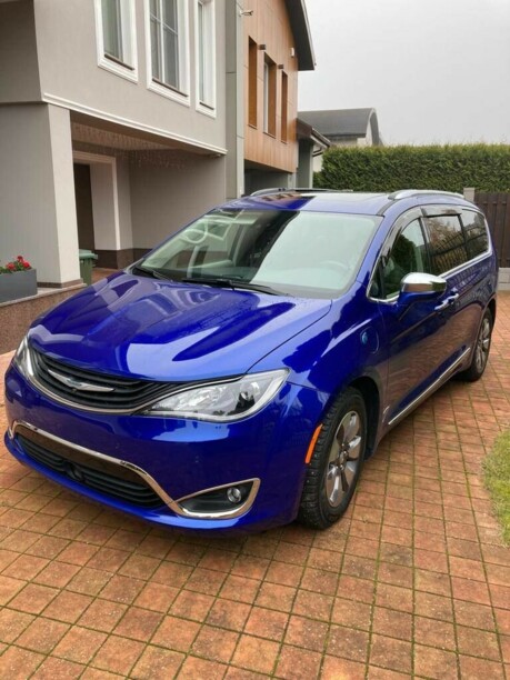 Chrysler Pacifica II, 7 мест, 2019 г.
