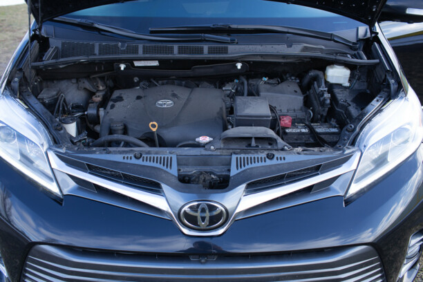 Toyota Sienna III (XL30), 7 мест, 2018 г.
