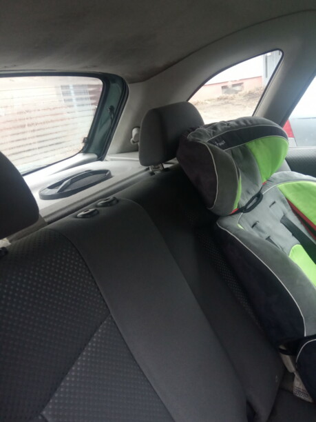 Mazda 323F, 2001 г.