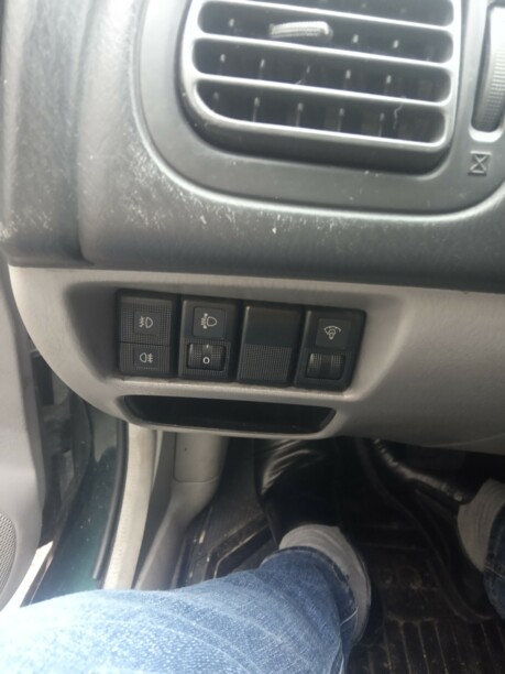 Mazda 323F, 2001 г.