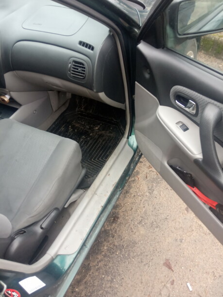 Mazda 323F, 2001 г.