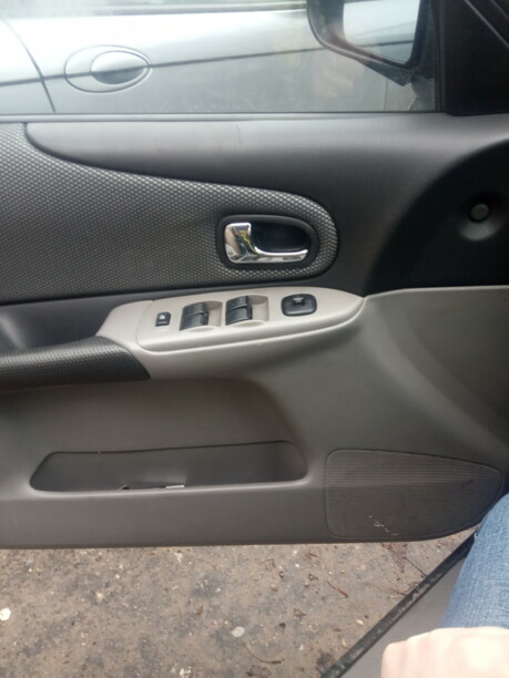 Mazda 323F, 2001 г.