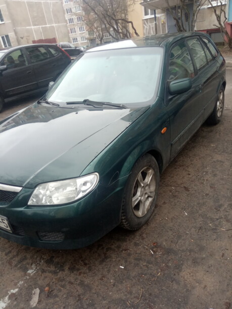 Mazda 323F, 2001 г.