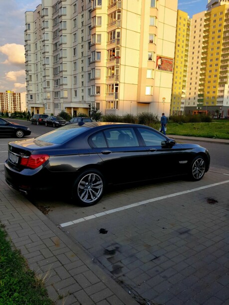 BMW 7 серия F02 (Long), 2010 г.