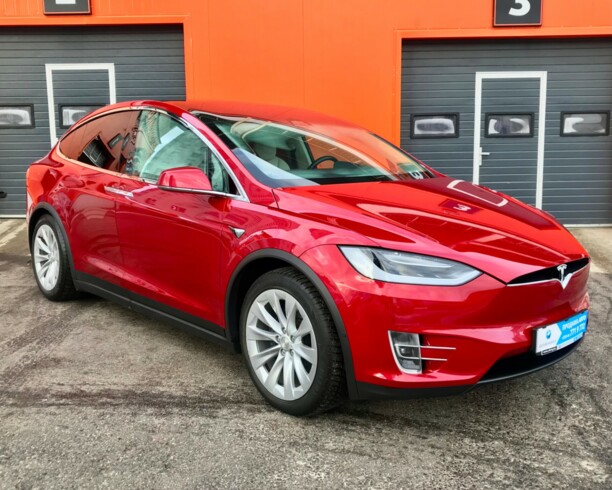 Tesla Model X, 2018 г.