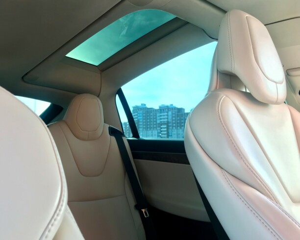 Tesla Model X, 2018 г.
