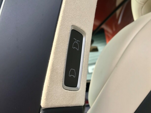 Tesla Model X, 2018 г.
