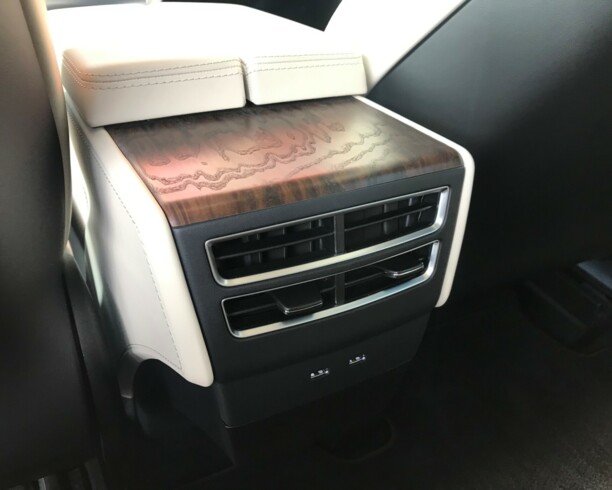 Tesla Model X, 2018 г.