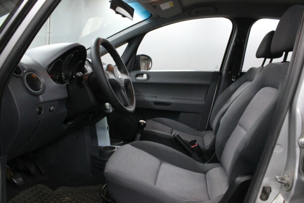Mitsubishi Colt VI, 2006 г.
