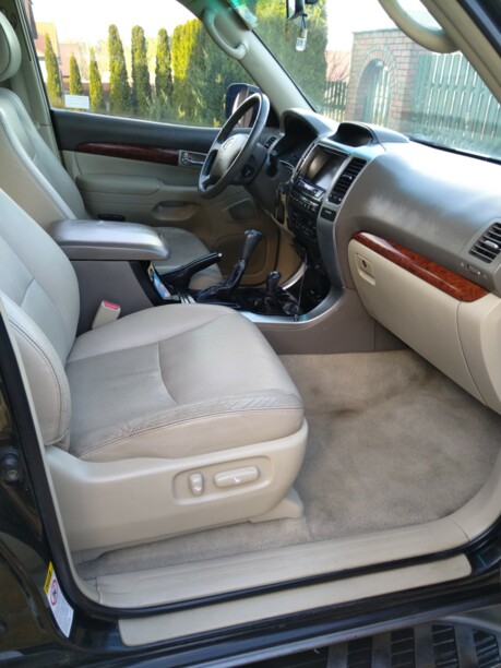 Toyota Land Cruiser Prado J120, 7 мест, 2006 г.
