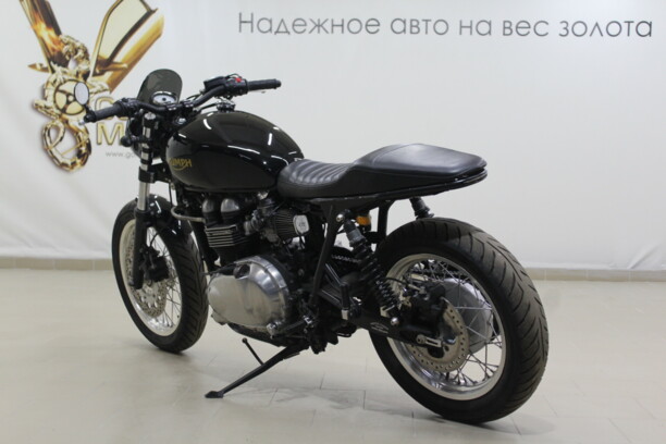 Triumph Thruxton 900, 2010 г.