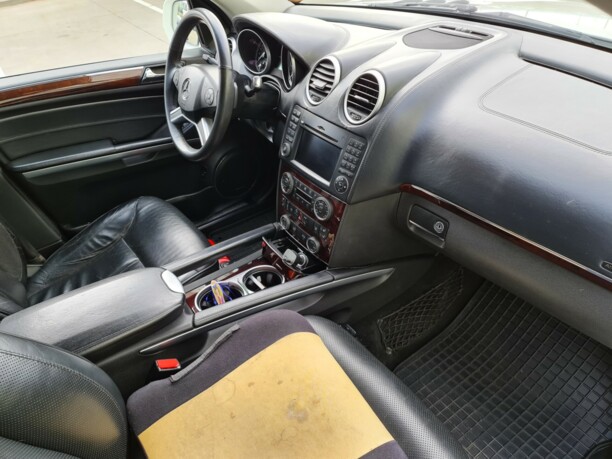Mercedes-Benz GL-Класс X164 (Рестайлинг), 7 мест, 2009 г.