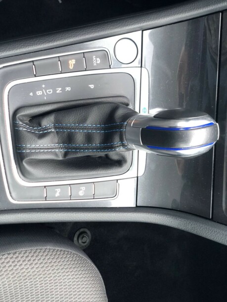 Volkswagen e-Golf VII · Рестайлинг, 2019 г.
